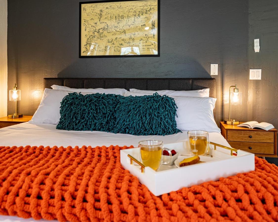Secluded Mtn Top Family Haven W/Views Spa & Arcade Three Rivers Dış mekan fotoğraf