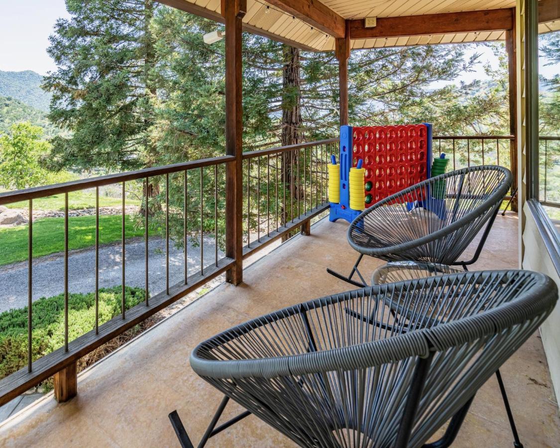 Secluded Mtn Top Family Haven W/Views Spa & Arcade Three Rivers Dış mekan fotoğraf